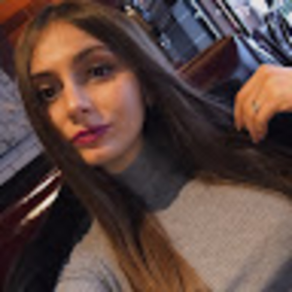 Meet your Posher, Valentina
